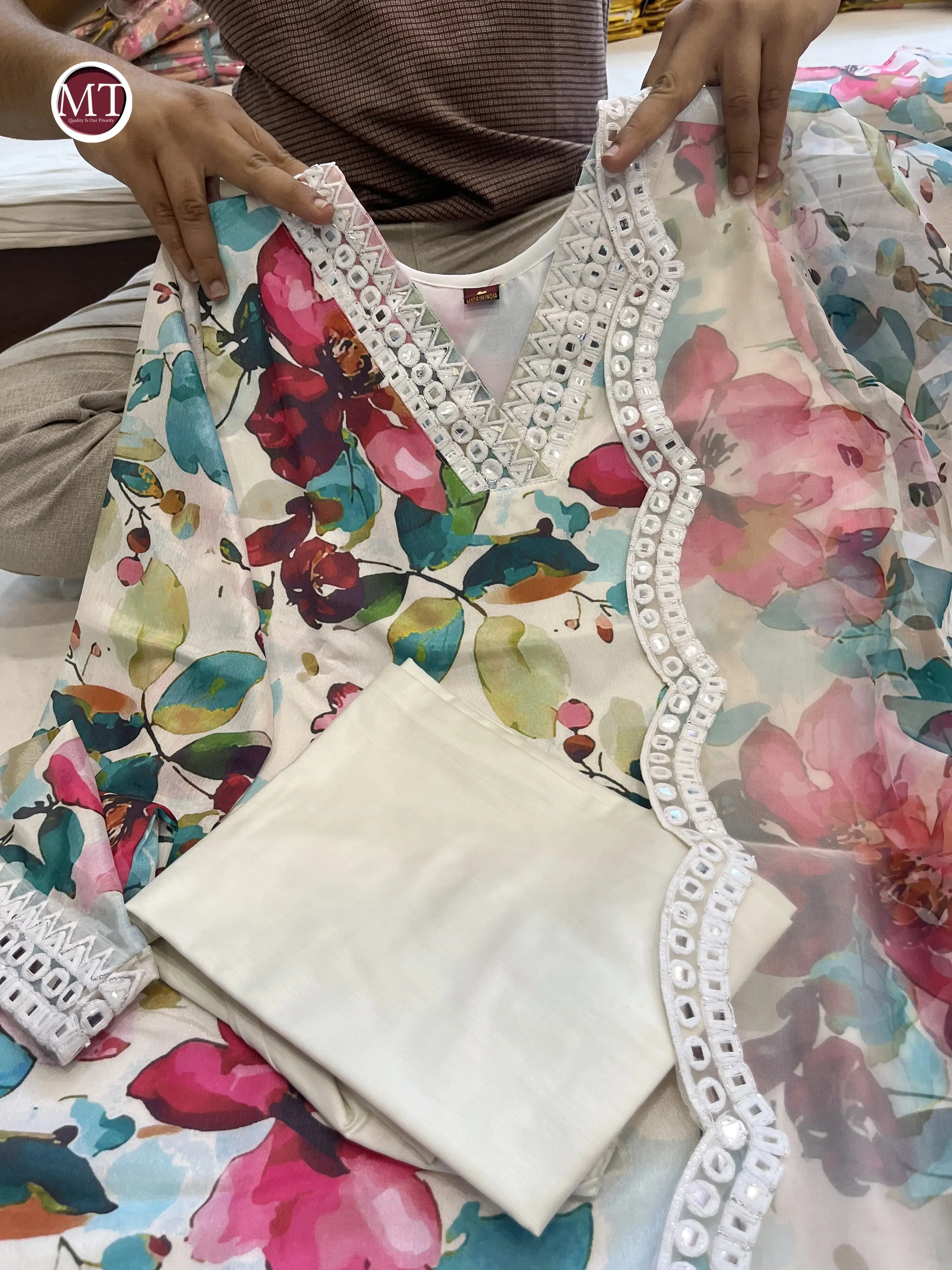 Beautiful Designer Heavy Mehera Chinon Salwar Suit